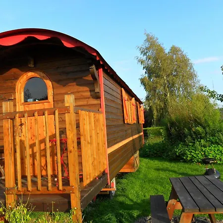 La Roulotte Du Verger Alloggio in famiglia